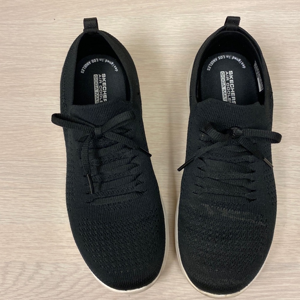 Skechers Air Cooled Goga Mat Gen 5 black slip on sneakers